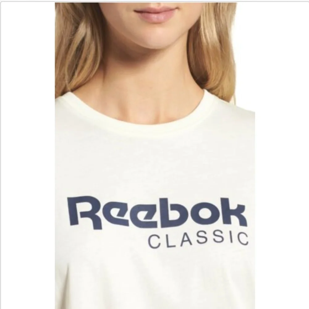 Reebok Elevated Tee Classic White Logo T-shirt - Picture 4 of 5